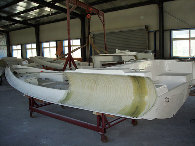 Fiberglass-Hull-Workshop.1