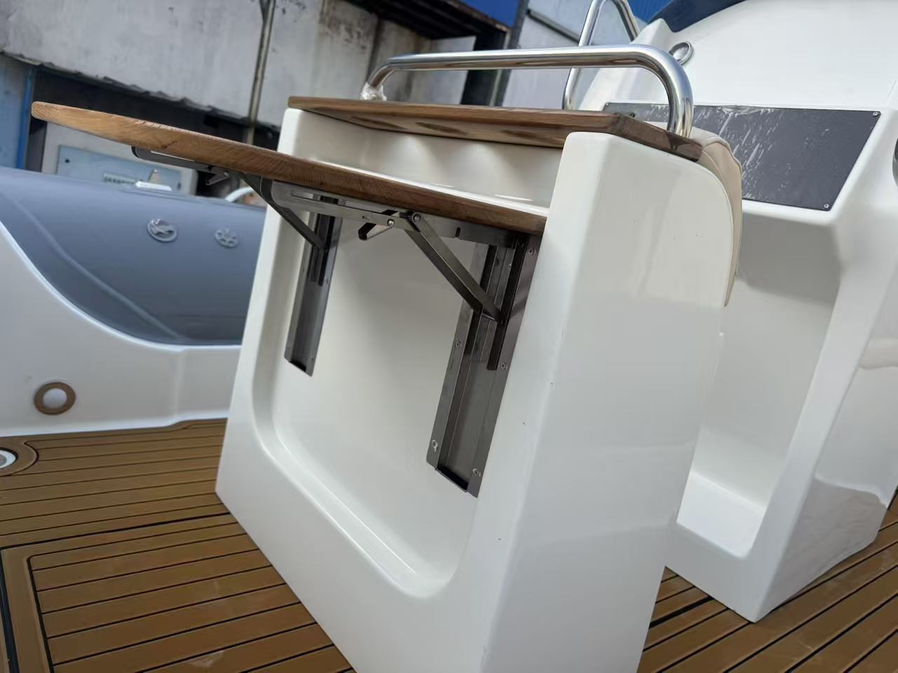 Inflatable rib boats