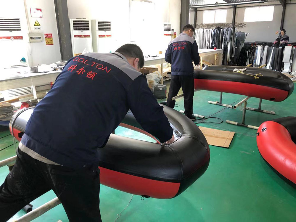 Inflatable boats and inflatable rafts